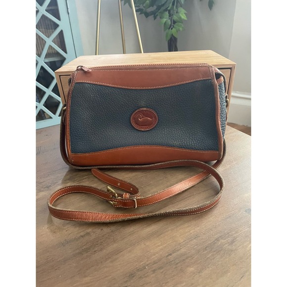 Dooney & Bourke Handbags - Vintage Navy Dooney and Bourke Crossbody